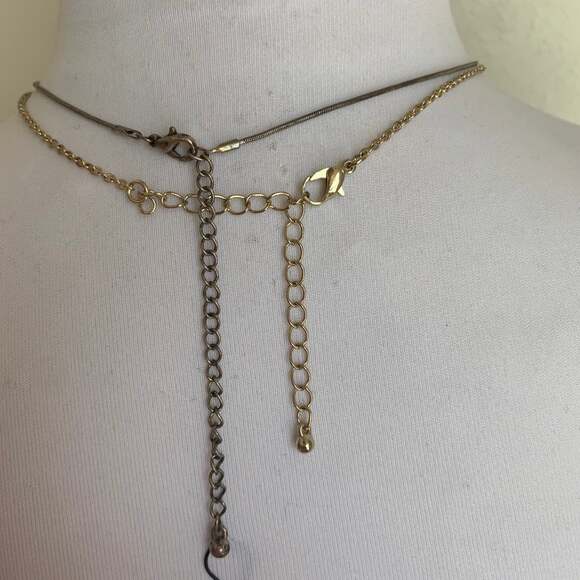 3 Piece Set Heart necklace set - Picture 4 of 4